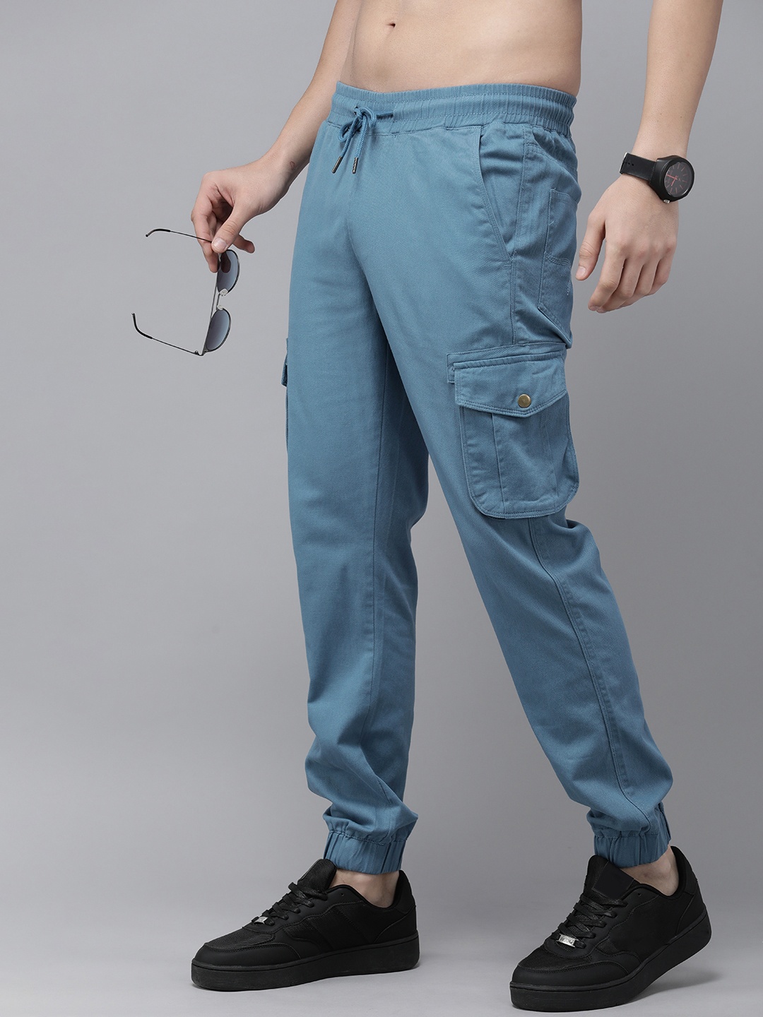

The Roadster Life Co. Men Mid-Rise Cargos Style Joggers, Blue