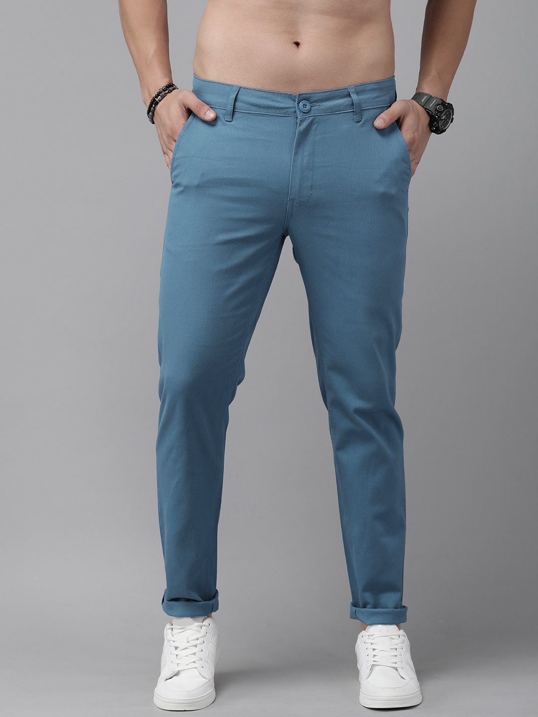 

The Roadster Life Co. Men Textured Chino Trousers, Blue