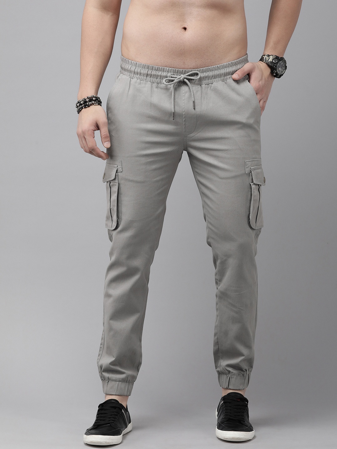 

The Roadster Life Co. Men Solid Regular Fit Joggers, Grey