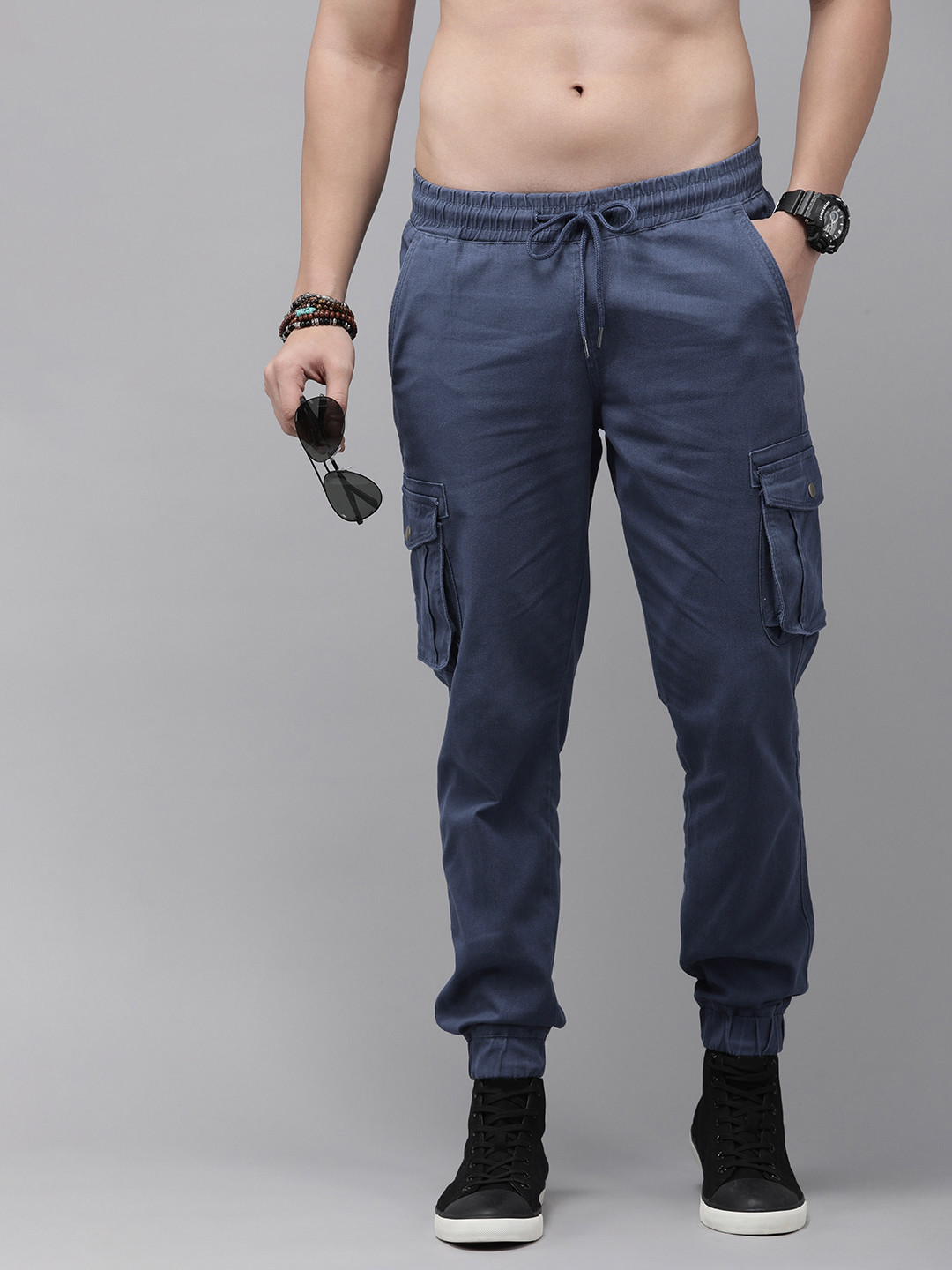 

The Roadster Life Co. Men Cargo Joggers Trousers, Blue