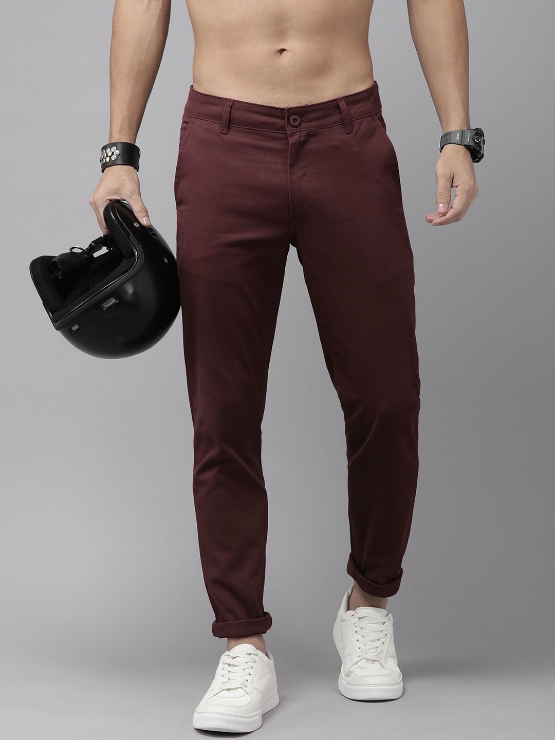 

The Roadster Life Co. Men Chinos Trousers, Burgundy