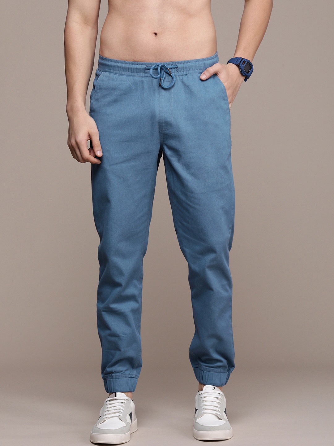 

The Roadster Life Co. Men Mid-Rise Joggers, Teal