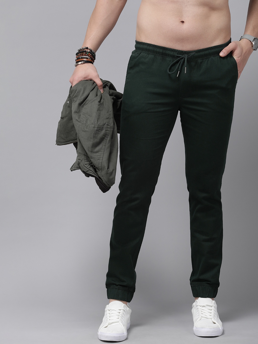 

The Roadster Life Co. Men Solid Mid-Rise Joggers Trousers, Green