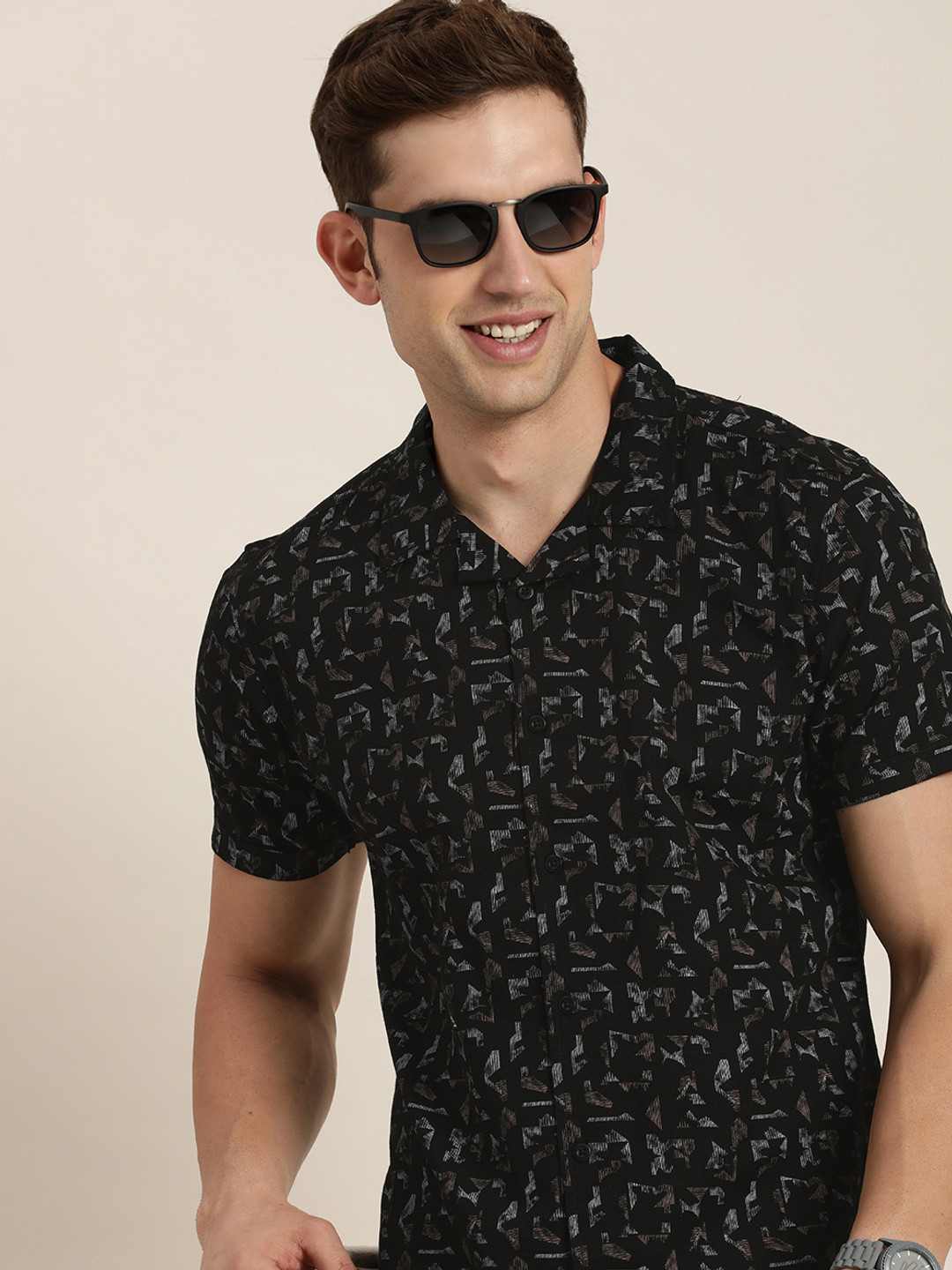 

HERE&NOW Men Pure Cotton Slim Fit Printed Casual Shirt, Black