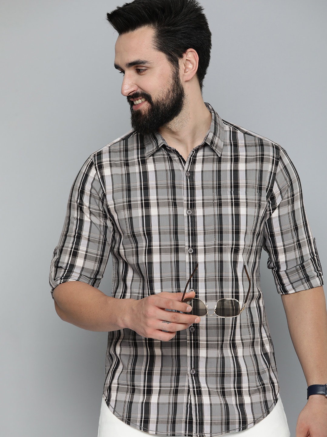 

HERE&NOW Men Slim Fit Spread Collar Checked Casual Shirt, Grey