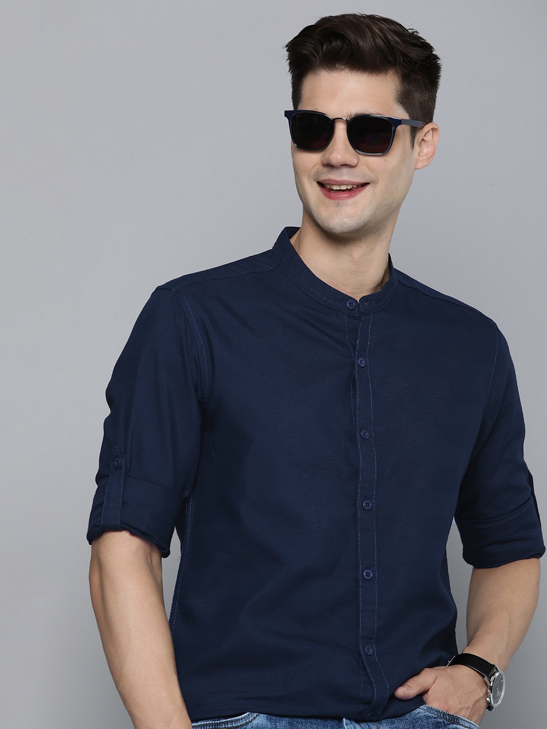

HERE&NOW Men Navy Pure Cotton Slim Fit Horizontal Striped Opaque Casual Shirt, Navy blue