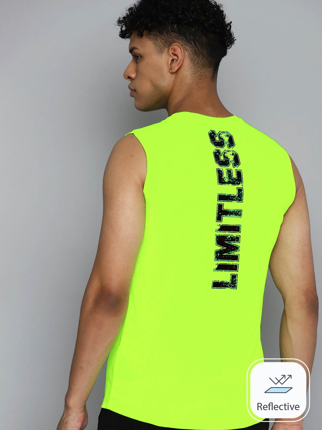 

HRX by Hrithik Roshan Men Training Rapid-Dry T-shirt, Fluorescent green