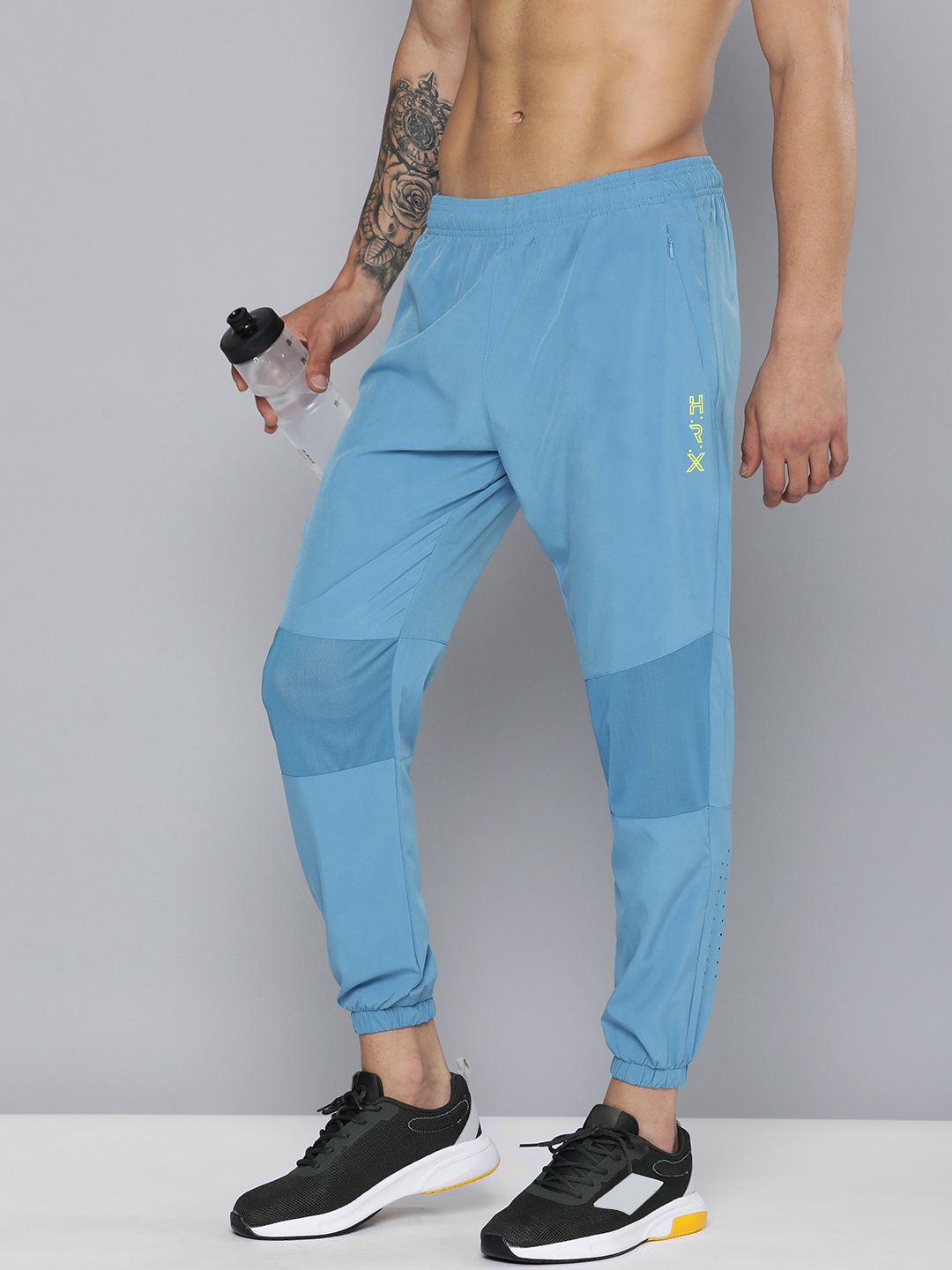

HRX by Hrithik Roshan Men Regular Fit Antimicrobial Finish Training Rapid-Dry Joggers, Blue