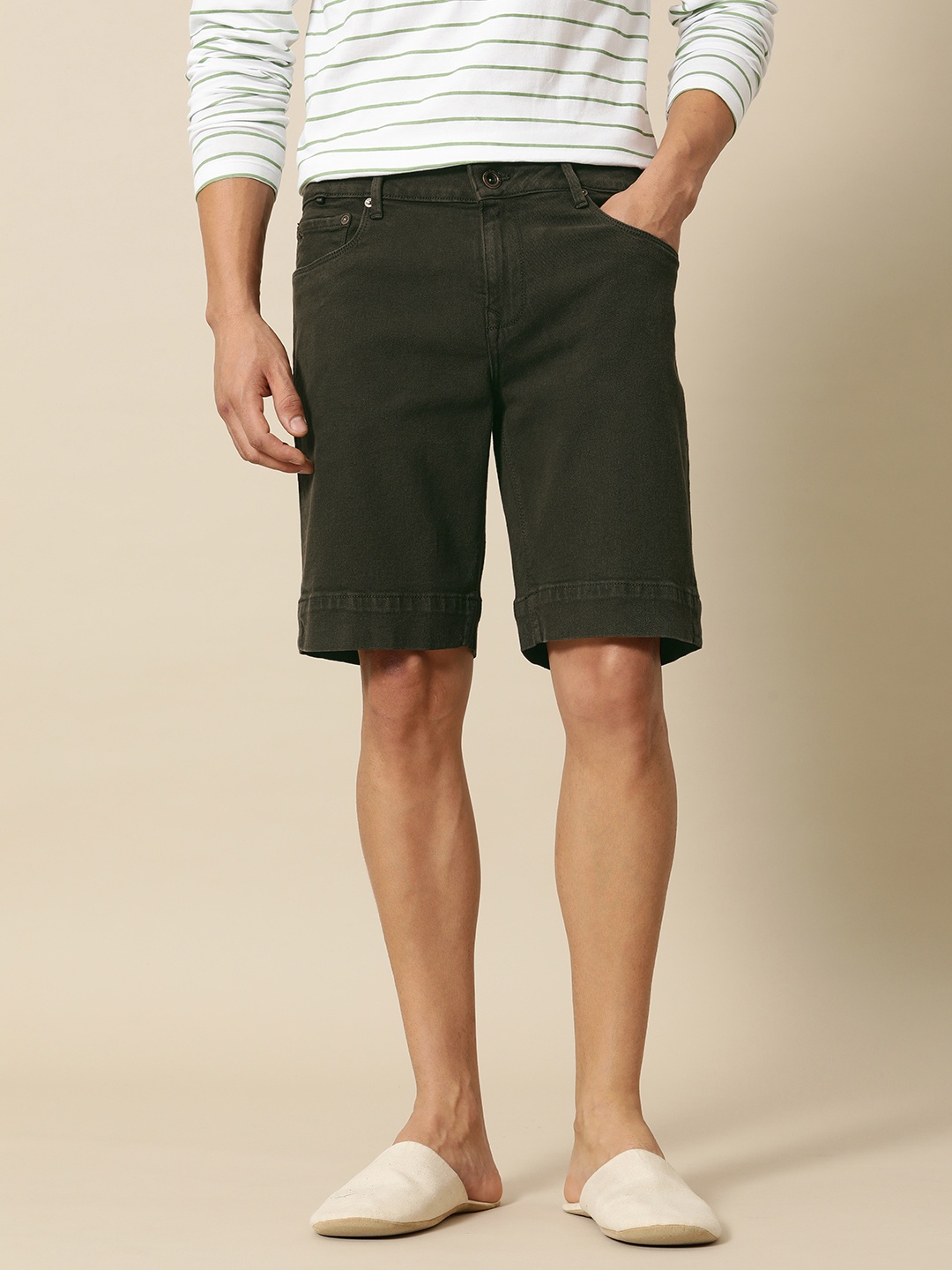 

Mr Bowerbird Men Denim Shorts, Olive
