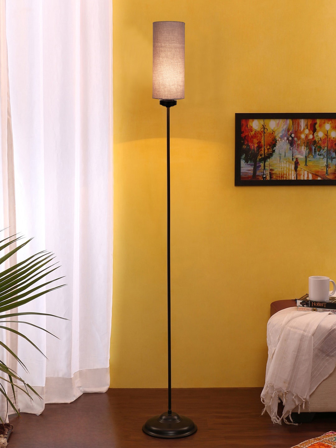 

Devansh Grey & Black Thin Iron Floor Lamp With Cylindrical Cotton Shade