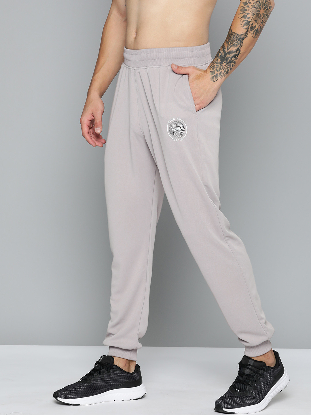 

HRX by Hrithik Roshan Men Rapid-Dry Running Joggers, Grey