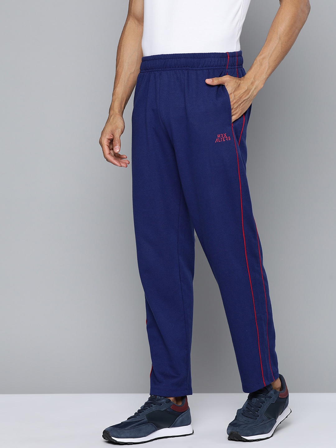 

HRX by Hrithik Roshan Men Straight Fit Lifestyle Track Pants, Blue