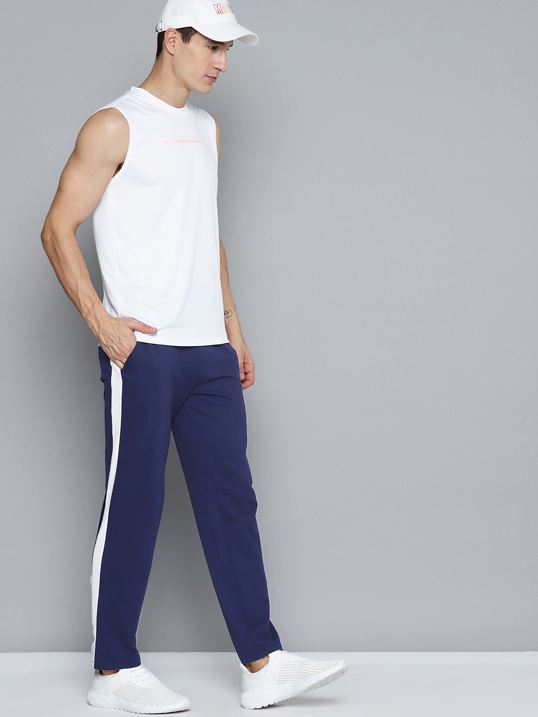 

HRX by Hrithik Roshan Men Lifestyle Track Pants, Navy blue
