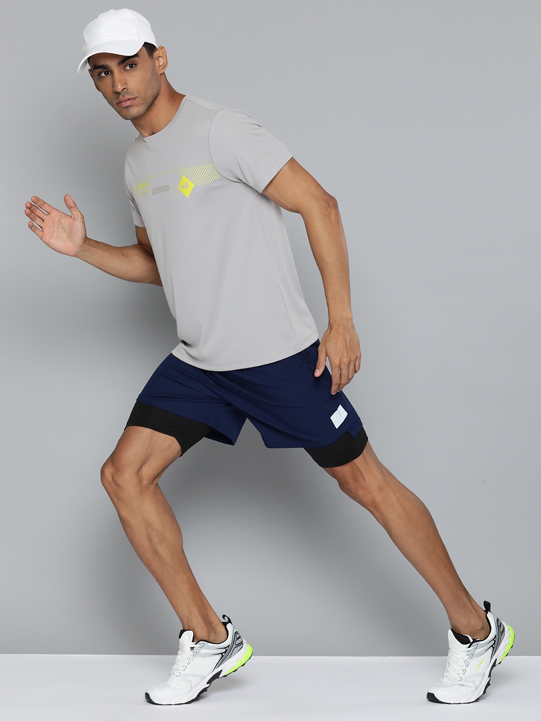 

HRX by Hrithik Roshan Brand Logo Printed Running Rapid-Dry T-shirt, Grey