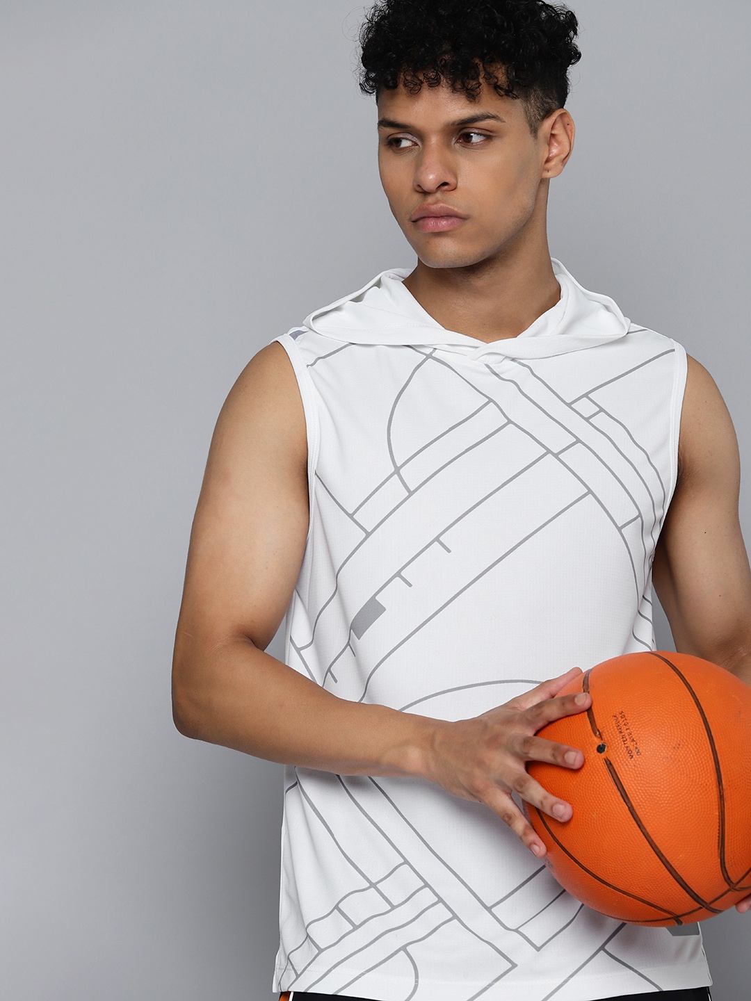 

HRX by Hrithik Roshan Rapid Dry Striped Hooded Basket-Ball T-shirt, White