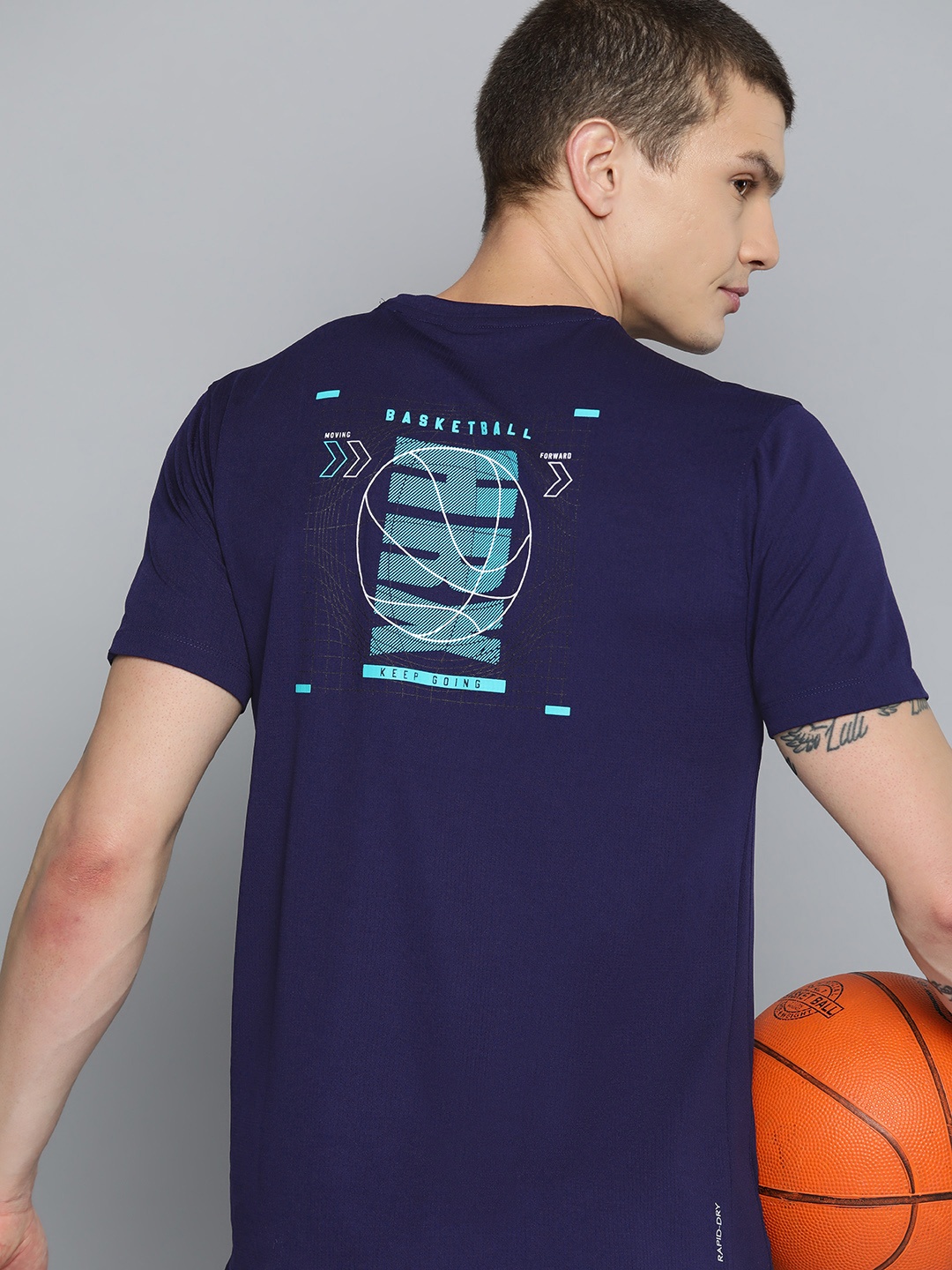 

HRX by Hrithik Roshan Brand Logo Printed Rapid-Dry Basketball T-shirt, Navy blue