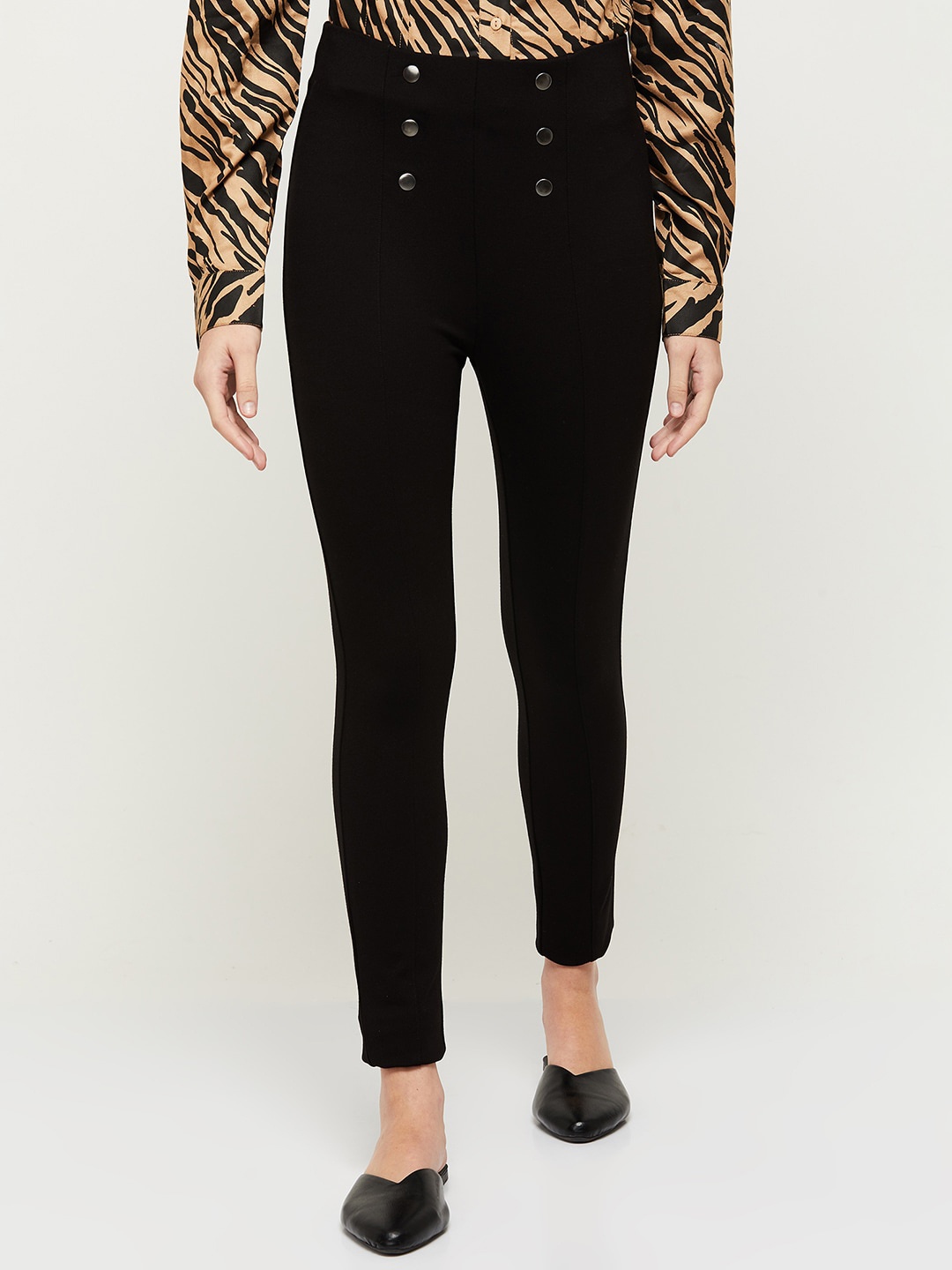 

max Women Cropped Regular Fit Trousers, Black