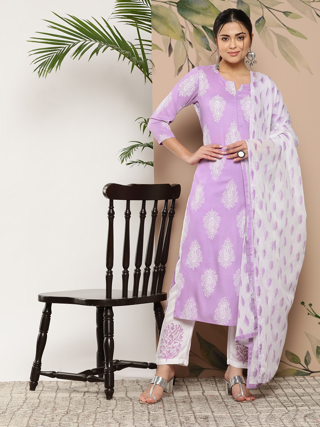 

Yufta Paisley Printed Kurta With Trousers & With Dupatta, Lavender
