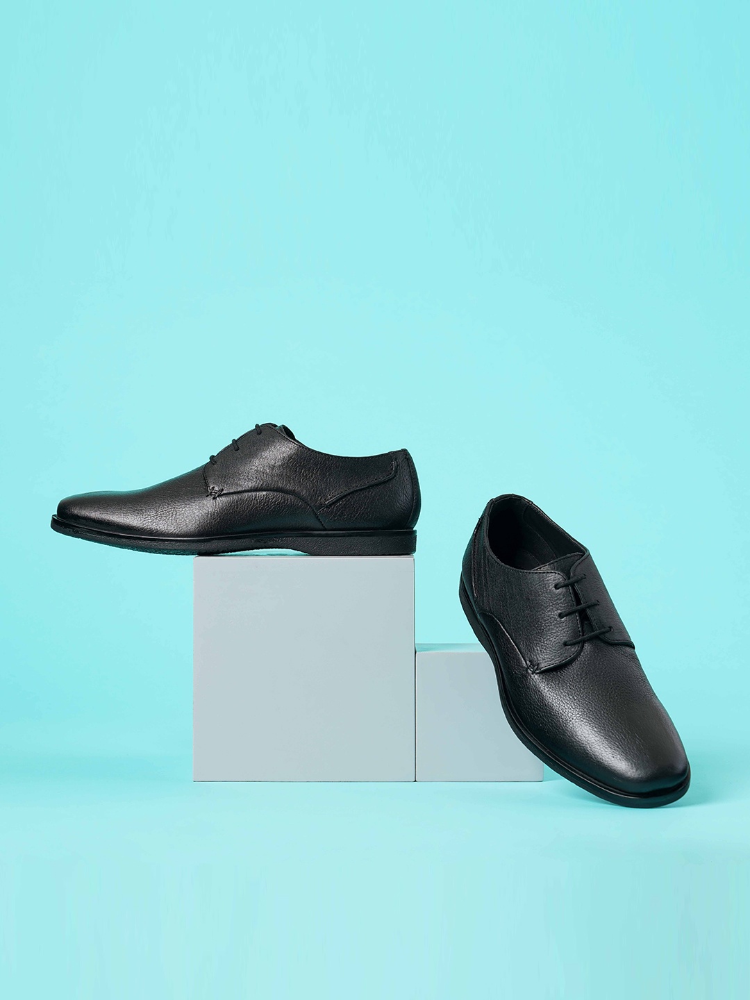 

Ruosh Men Textured Leather Formal Derbys, Black