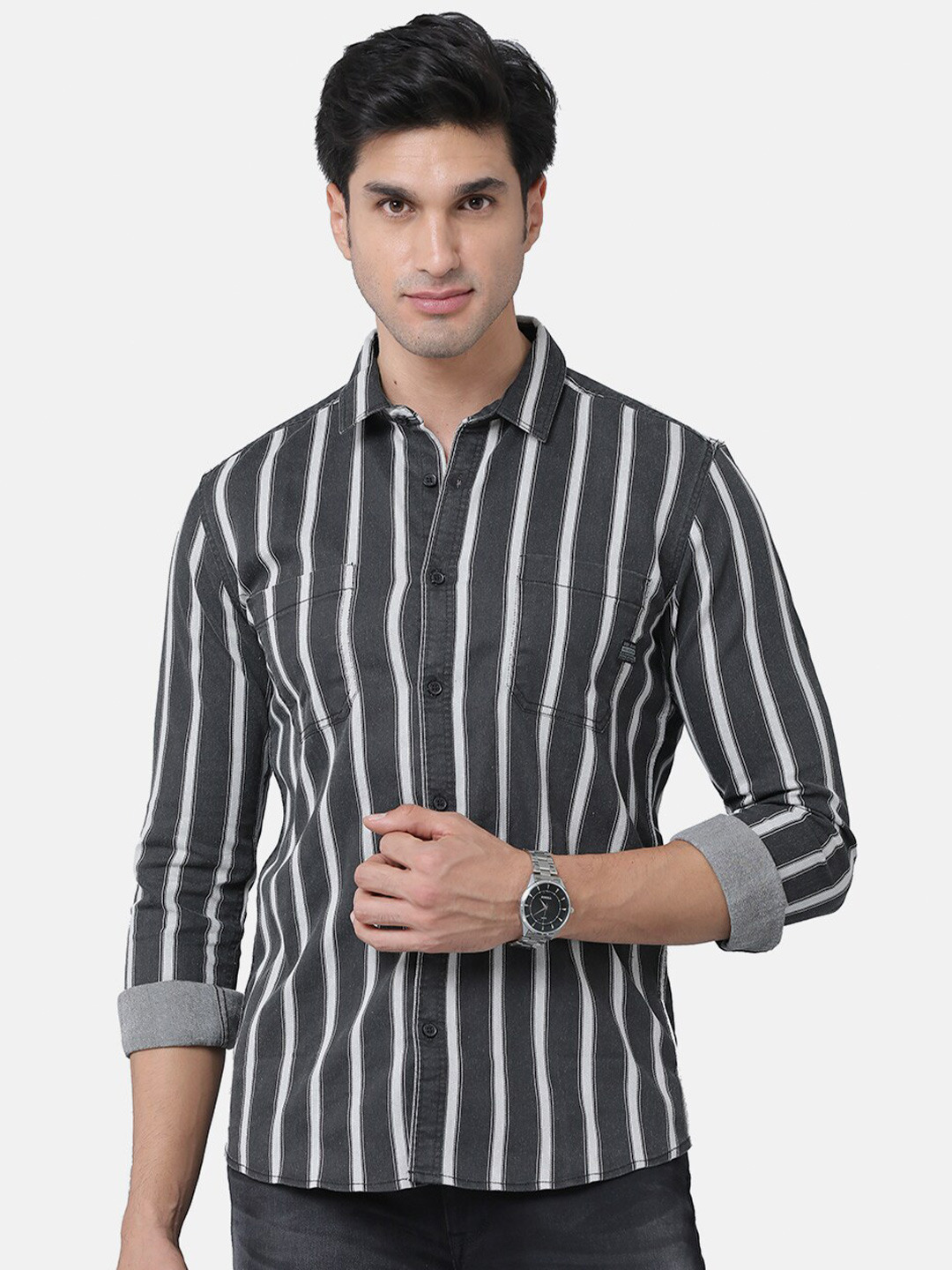

Voi Jeans Spread Collar Slim Fit Striped Casual Cotton Shirt, Black