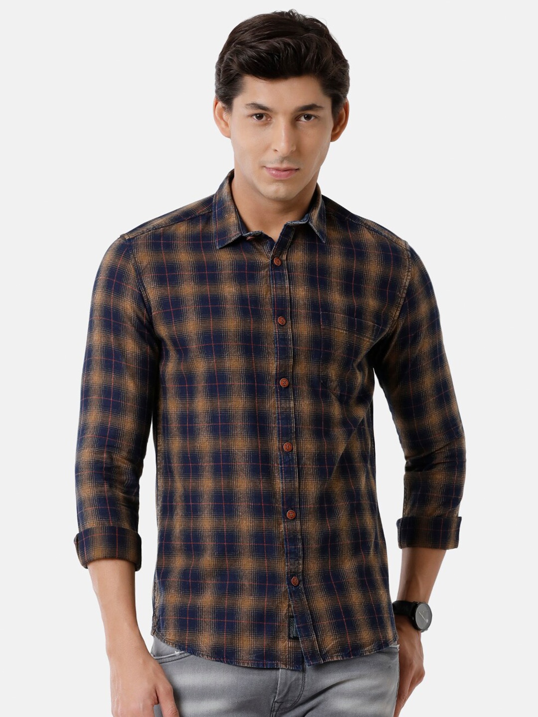 

Voi Jeans Men Checked Slim Fit Casual Pure Cotton Shirt, Navy blue