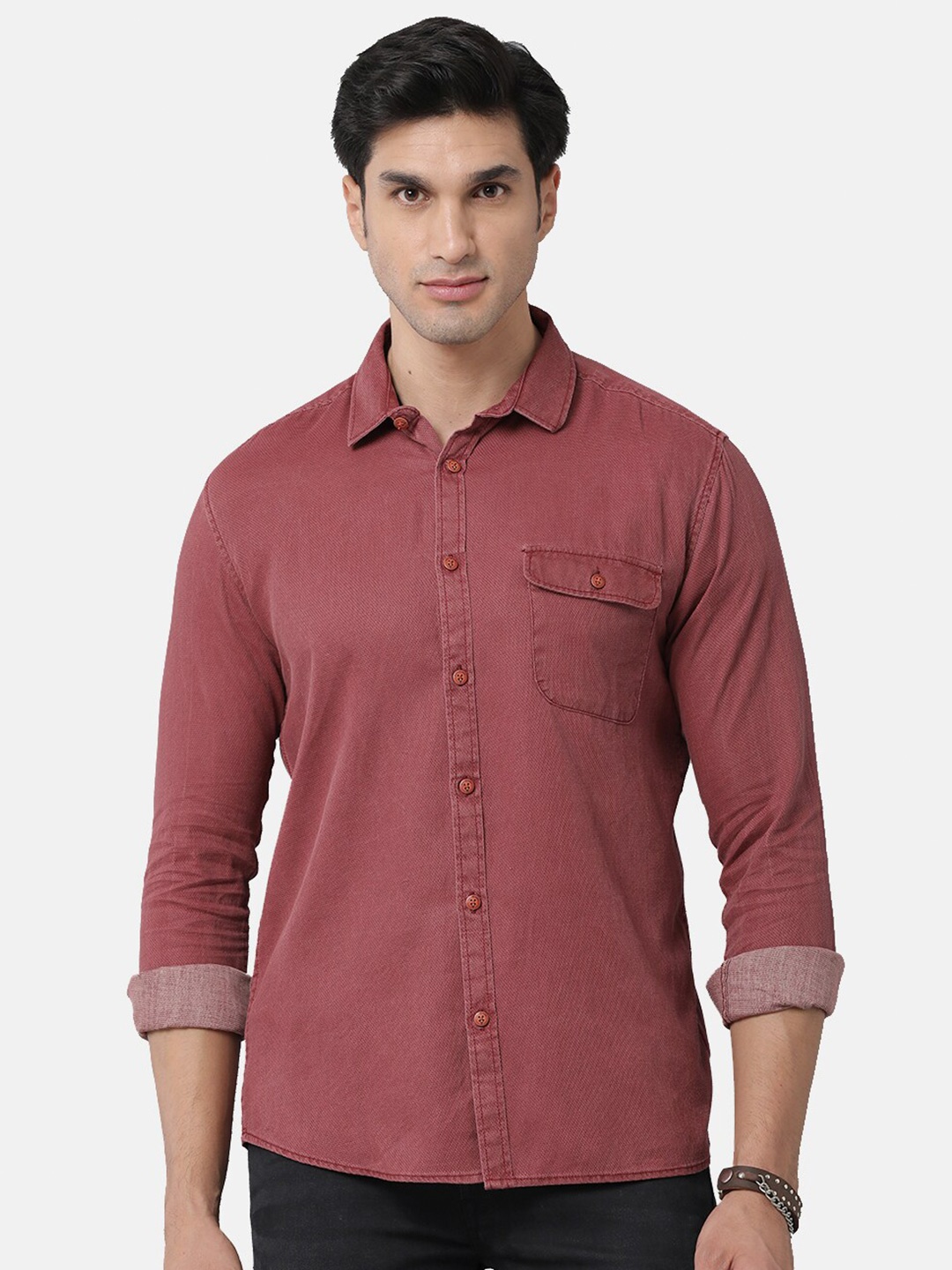 

Voi Jeans Spread Collar Slim Fit Casual Pure Cotton Shirt, Maroon