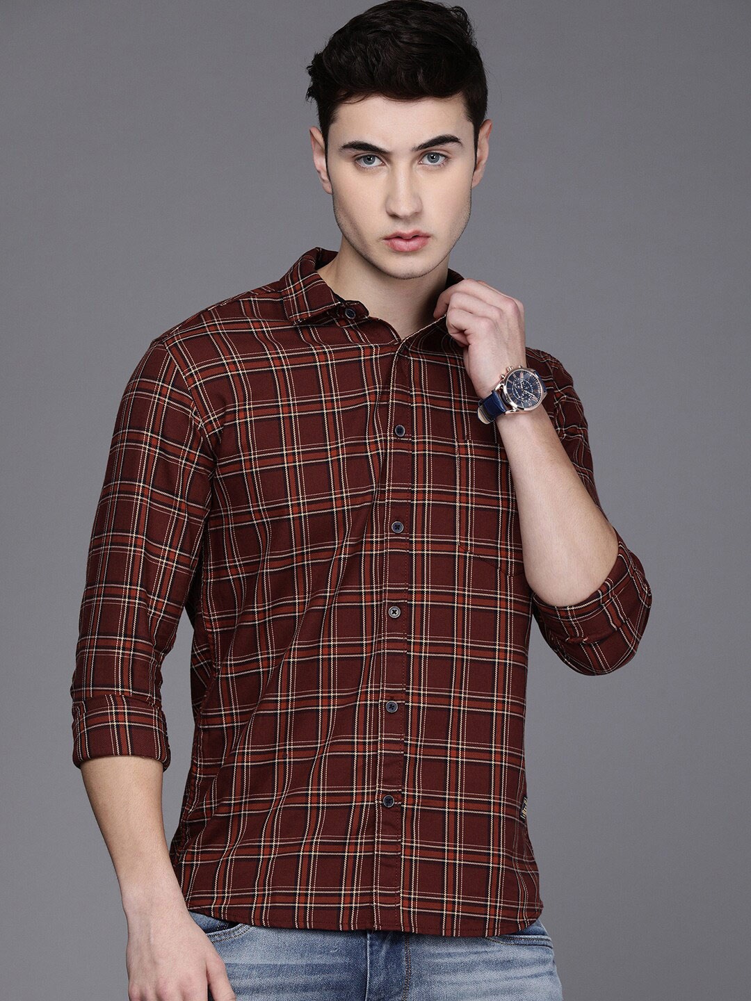 

Voi Jeans Men Tartan Checks Cotton Slim Fit Casual Shirt, Red