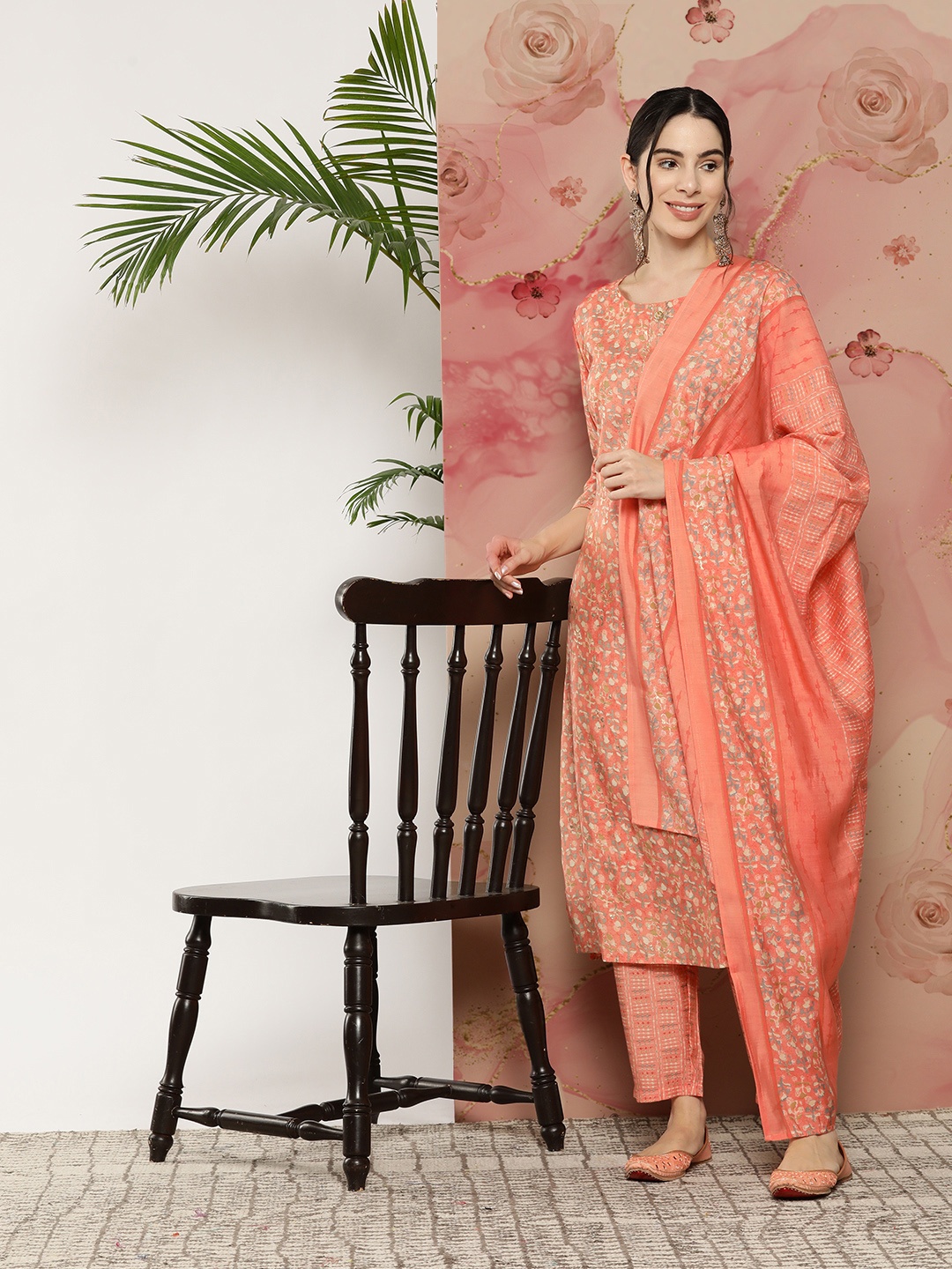 

Yufta Ethnic Motifs Printed Gotta Patti Kurta With Trousers & With Dupatta, Peach