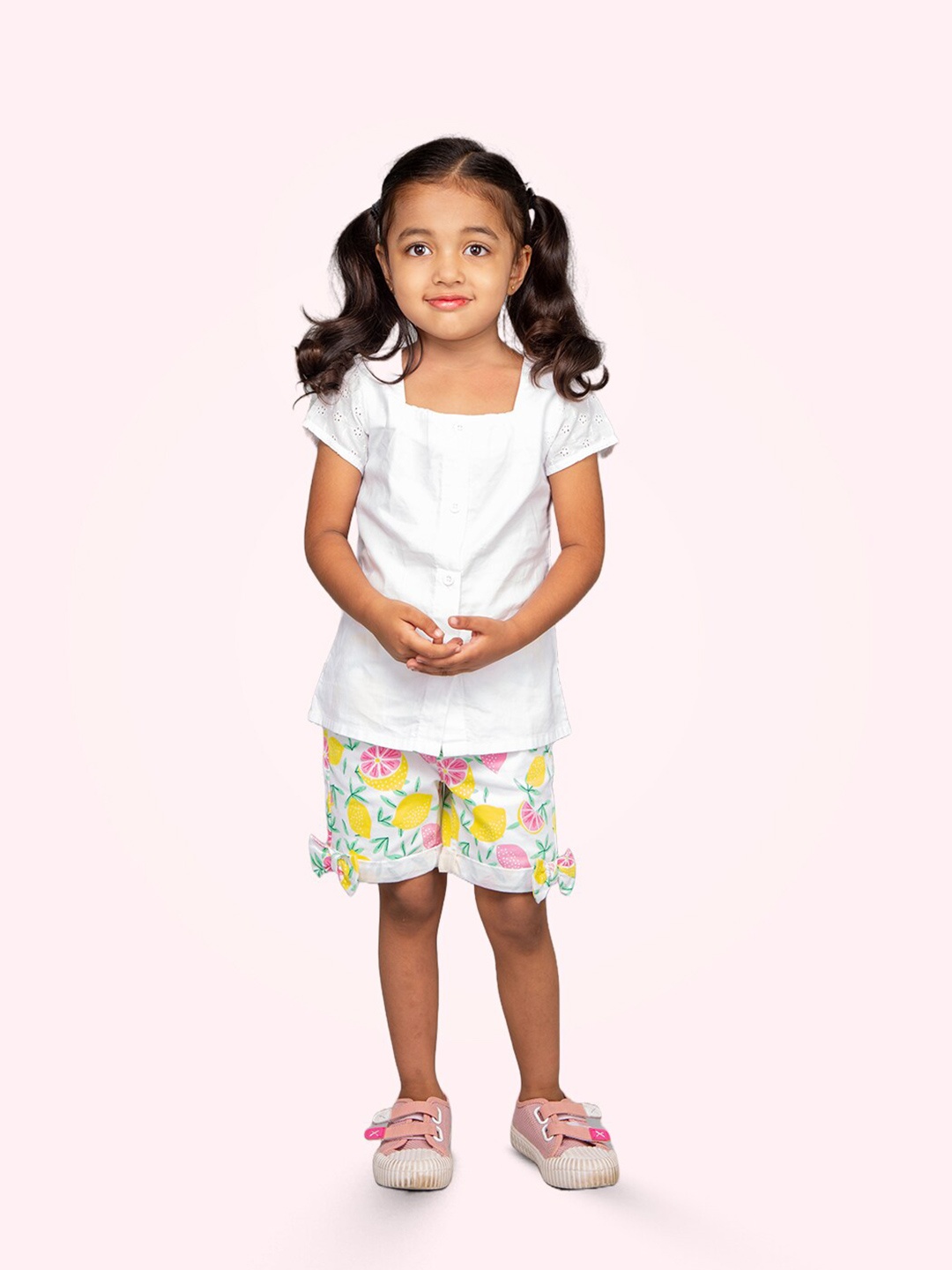 

Zalio Girls Pure Cotton Solid Top with Printed Shorts, White