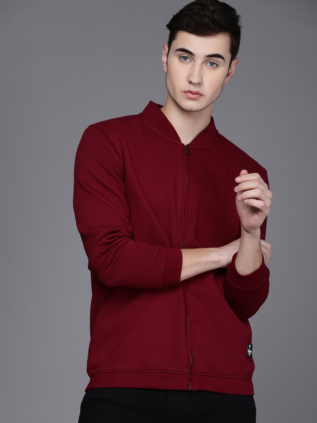 

Voi Jeans Men Mandarin Collar Cotton Sweatshirt, Maroon