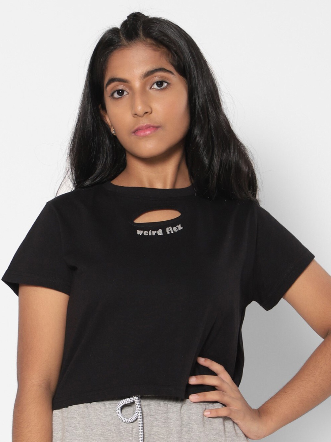 

TeenTrums Girls Round Neck Cotton T-shirt, Black