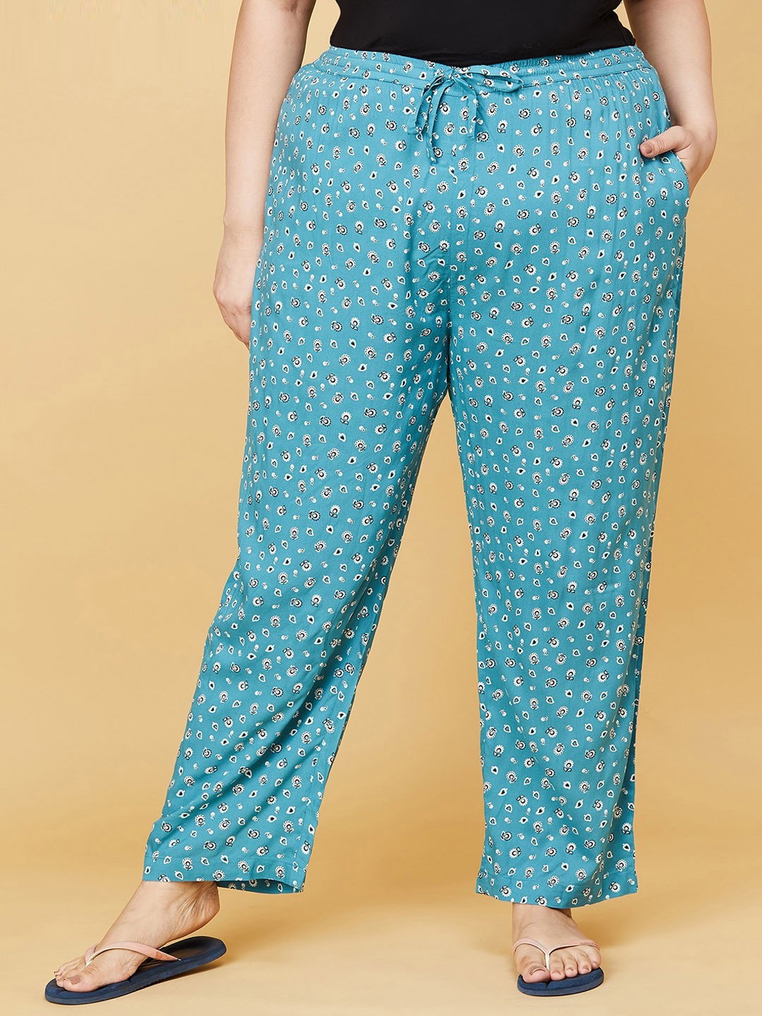 

max Women Plus Size Mid-Rise Printed Lounge Pants, Teal