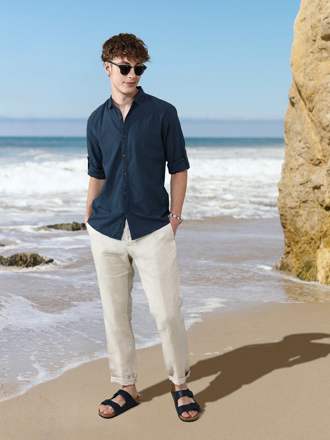 

Mast & Harbour Cotton Striped Casual Shirt, Navy blue