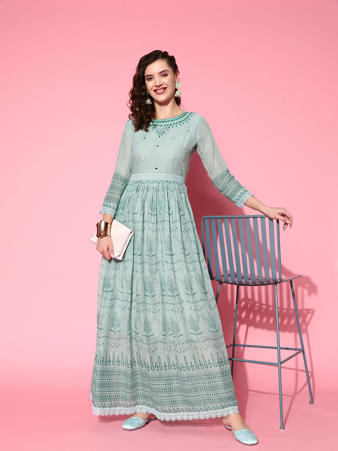 

Sangria Floral Embroidered Mirror Work Kurta, Turquoise blue