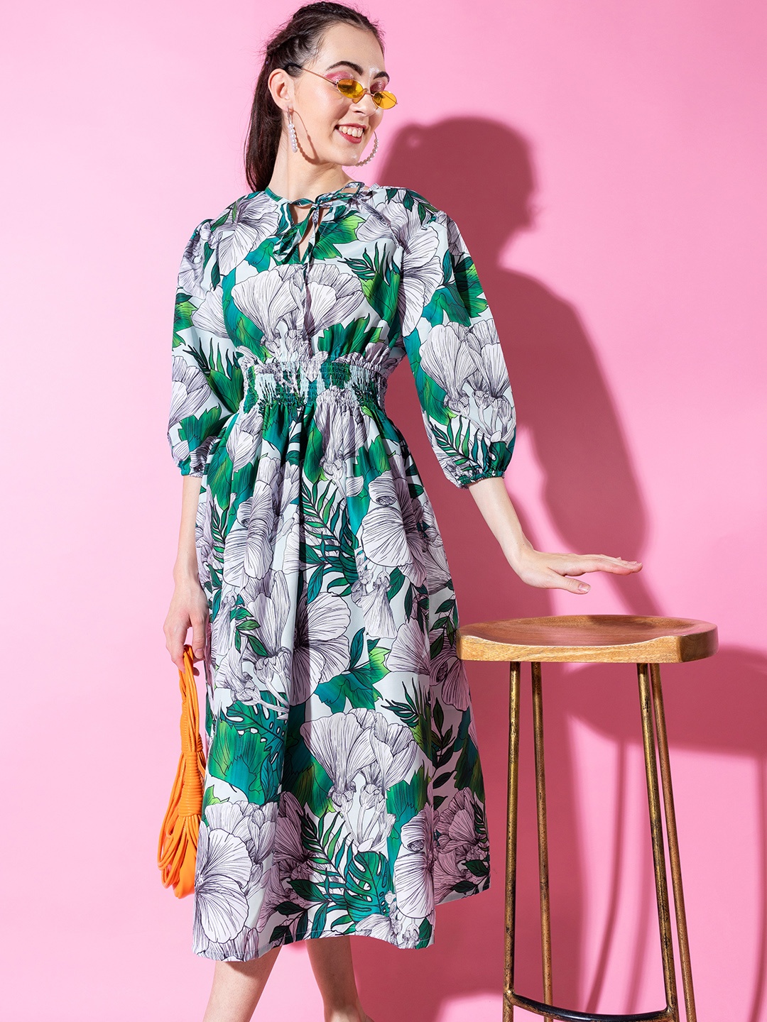 

Stylecast X Hersheinbox Green & White Floral Print Tie-Up Neck Puff Sleeve A-Line Midi Dress
