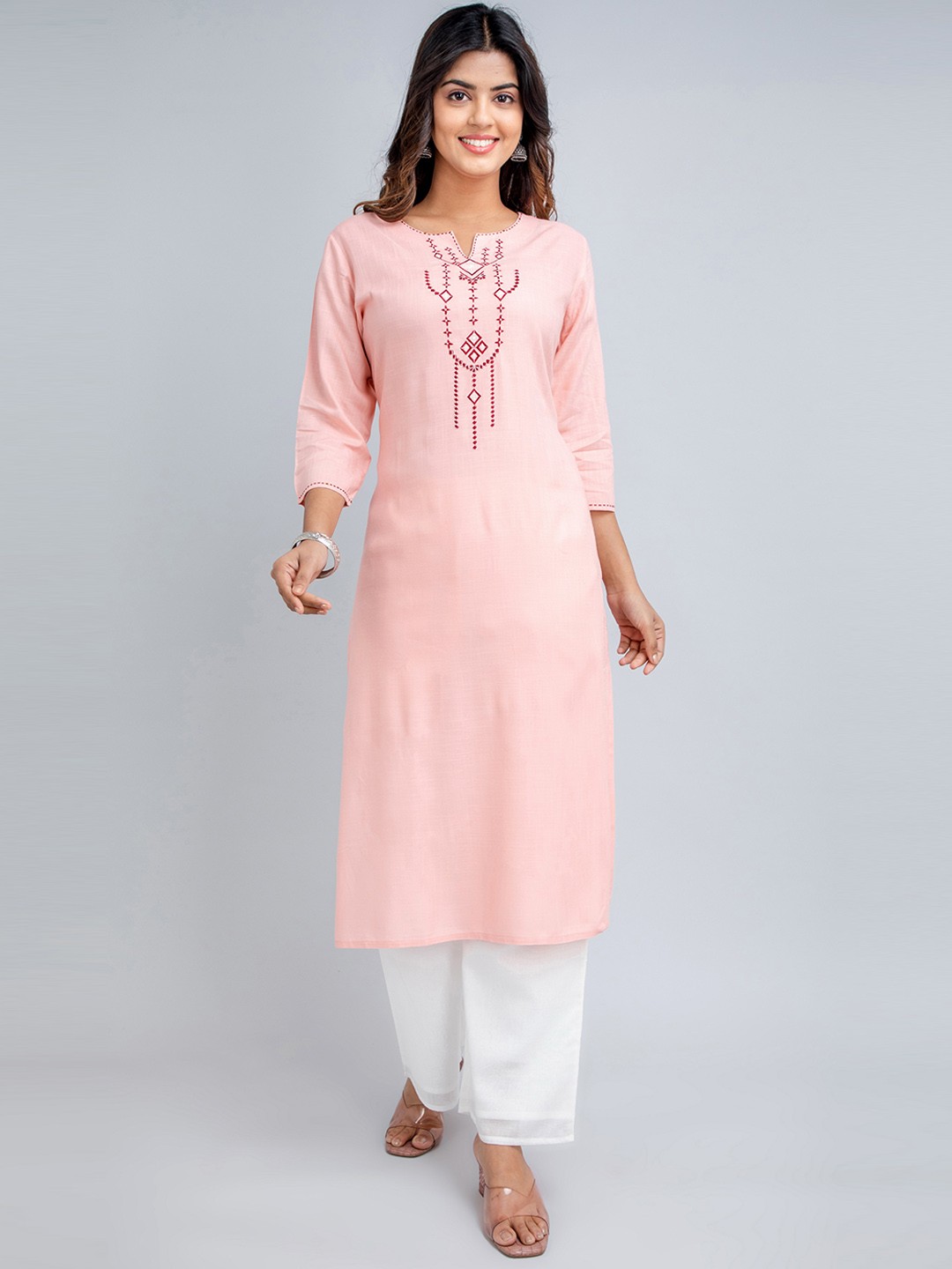 

fabGLOBAL Women Embroidered Notch Neck Thread Work Kurta, Peach