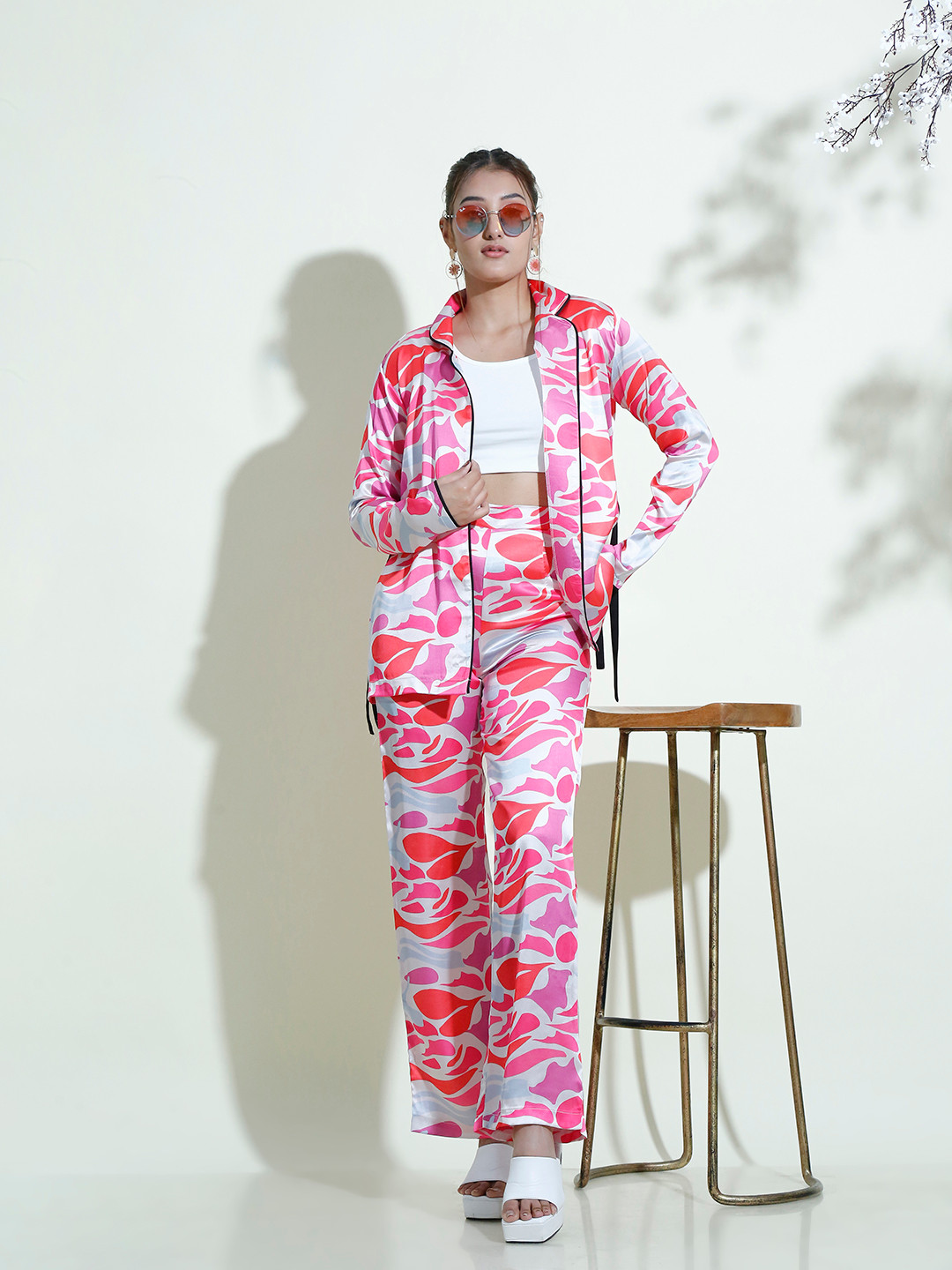 

Stylecast X Hersheinbox Women Printed Shirt with Trousers, Multi