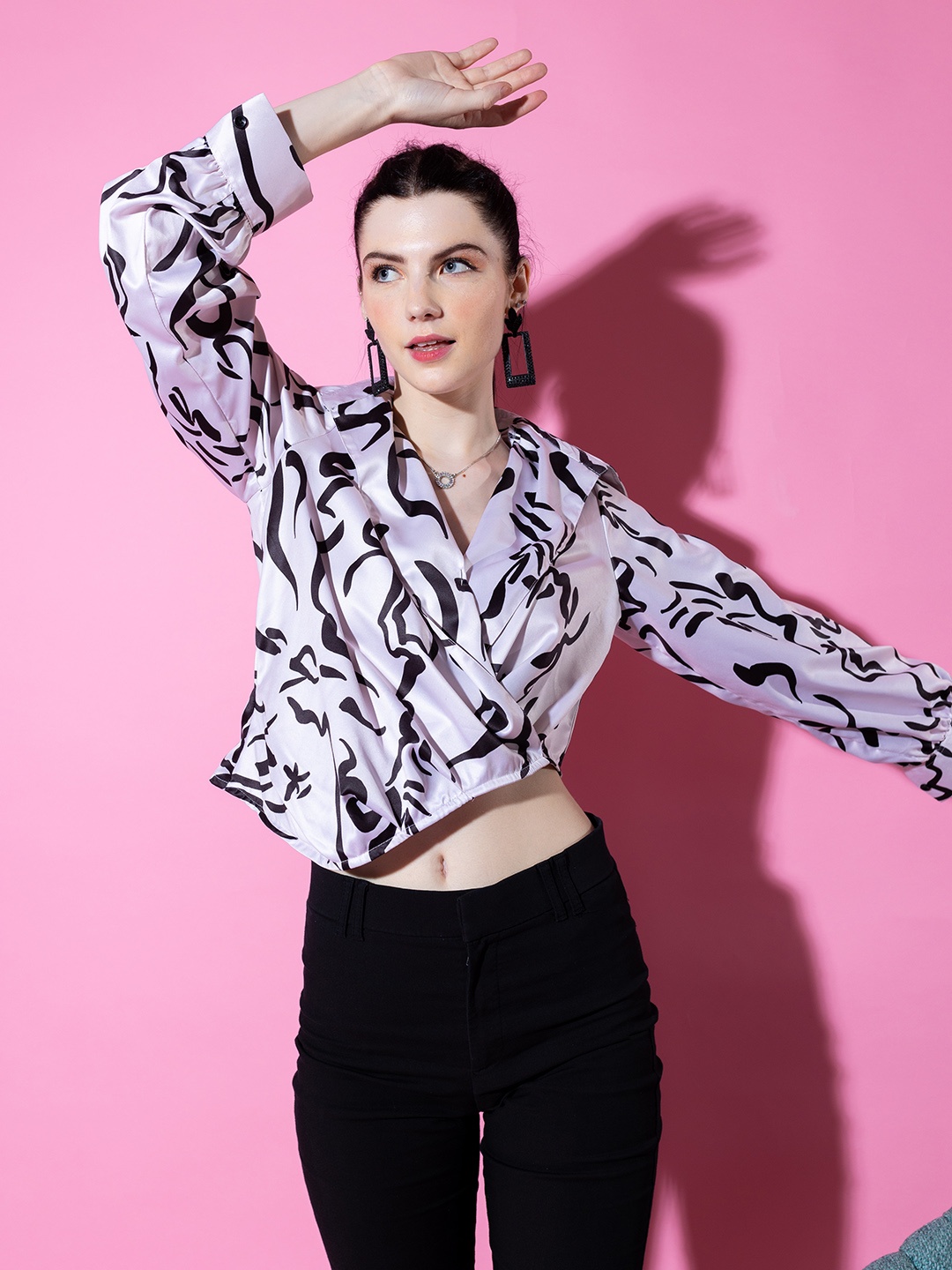 

Stylecast X Hersheinbox Abstract Print Satin Shirt Style Crop Top, White