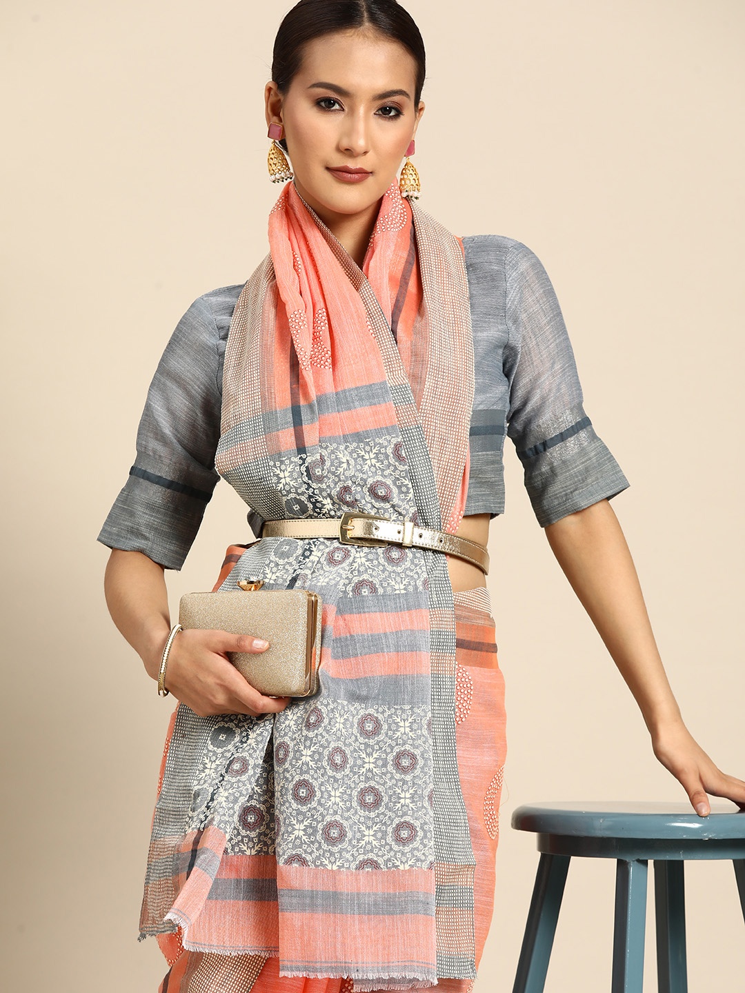 

Mitera Pure Linen Saree, Peach