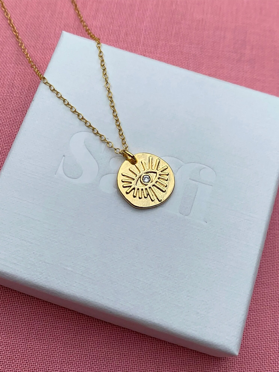 

Pinapes Gold-Plated Enamelled Necklace