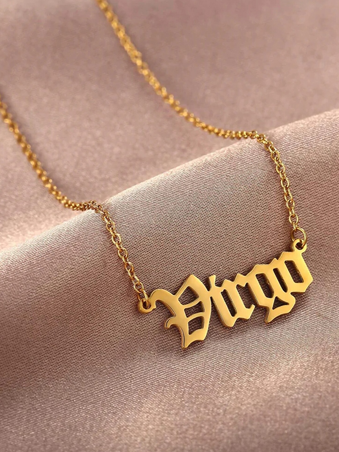 

Pinapes Gold-Plated Enamelled Necklace