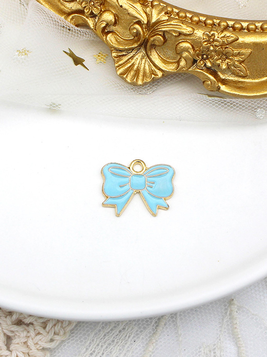 

Pinapes Gold-Plated Enamelled Necklace
