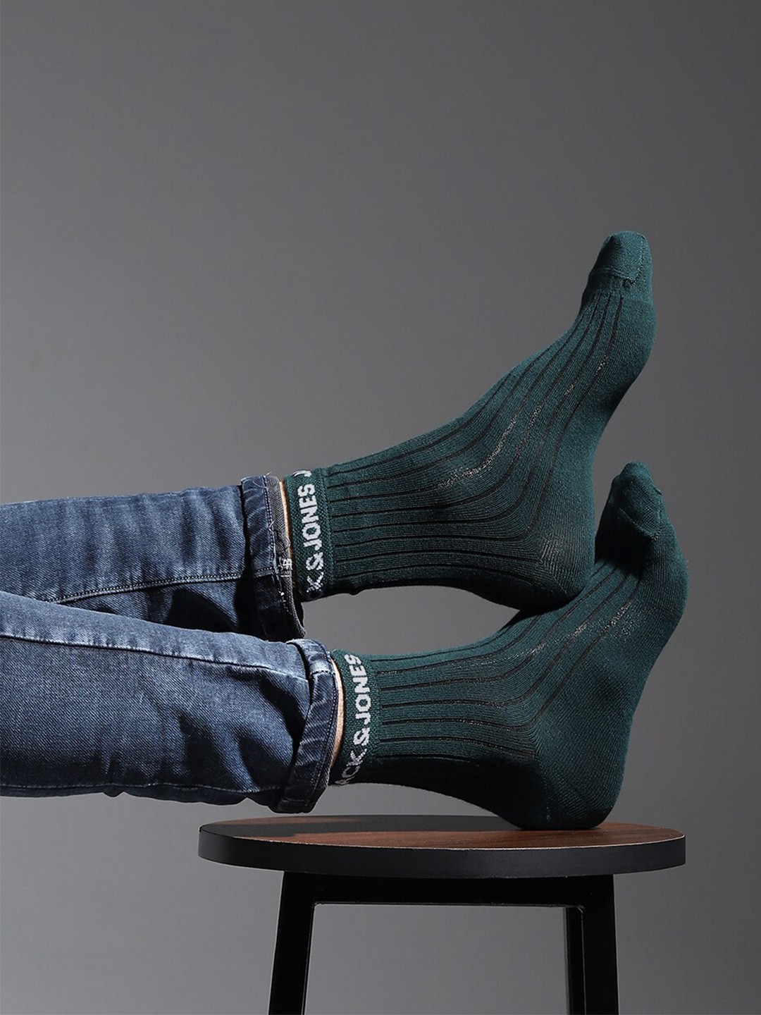 

Jack & Jones Men Striped Ankle-Length Socks, Green