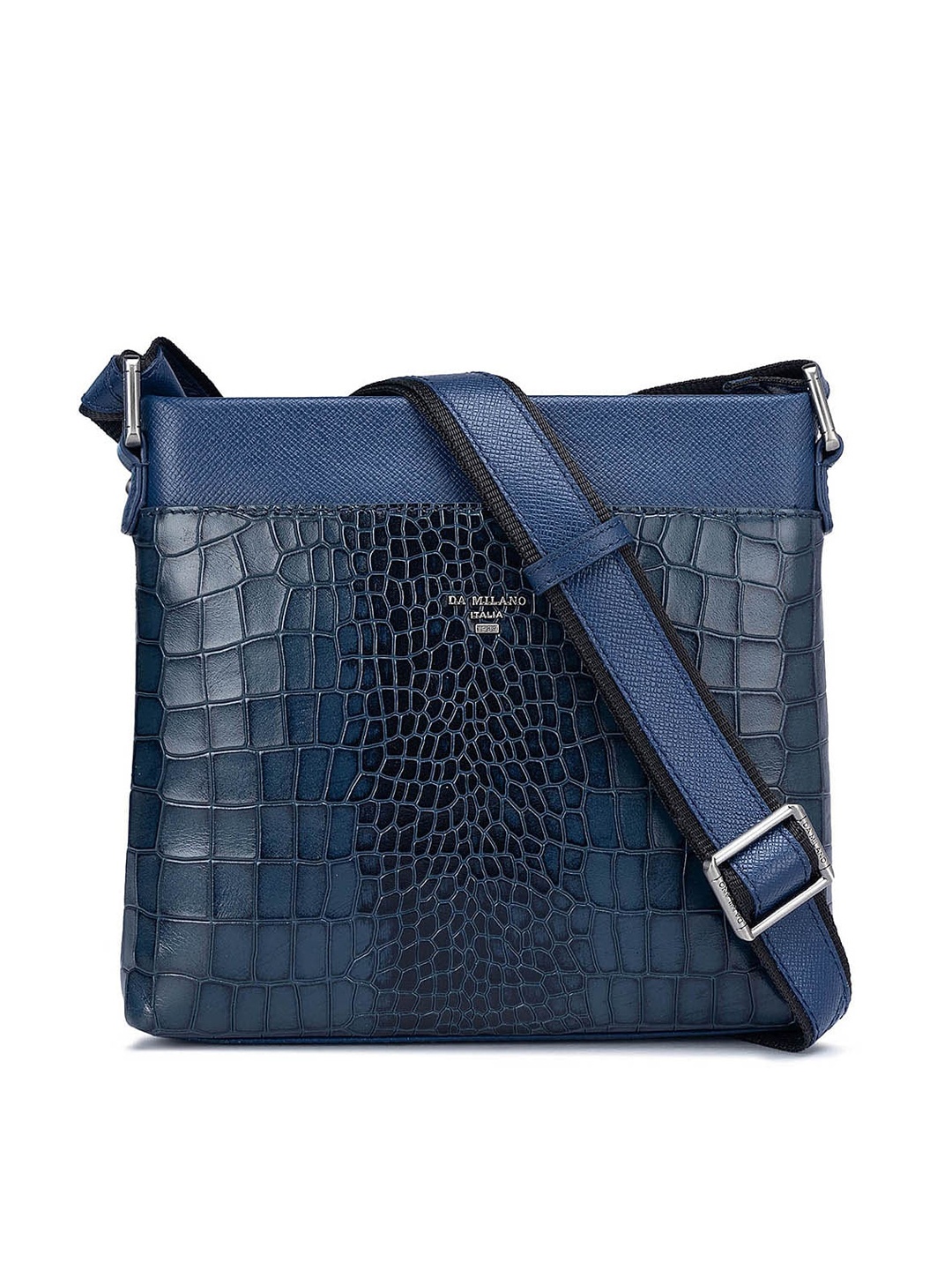 

Da Milano Leather Structured Sling Bag with Quilted, Navy blue
