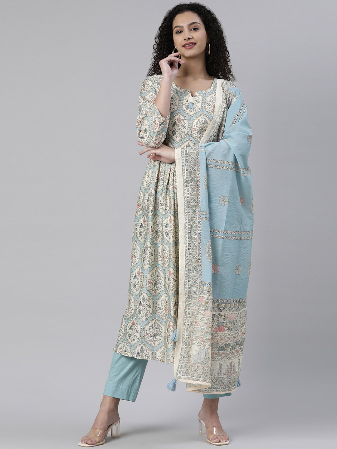 

Neerus Women Floral Printed Kurta With Trousers & Dupatta, Blue