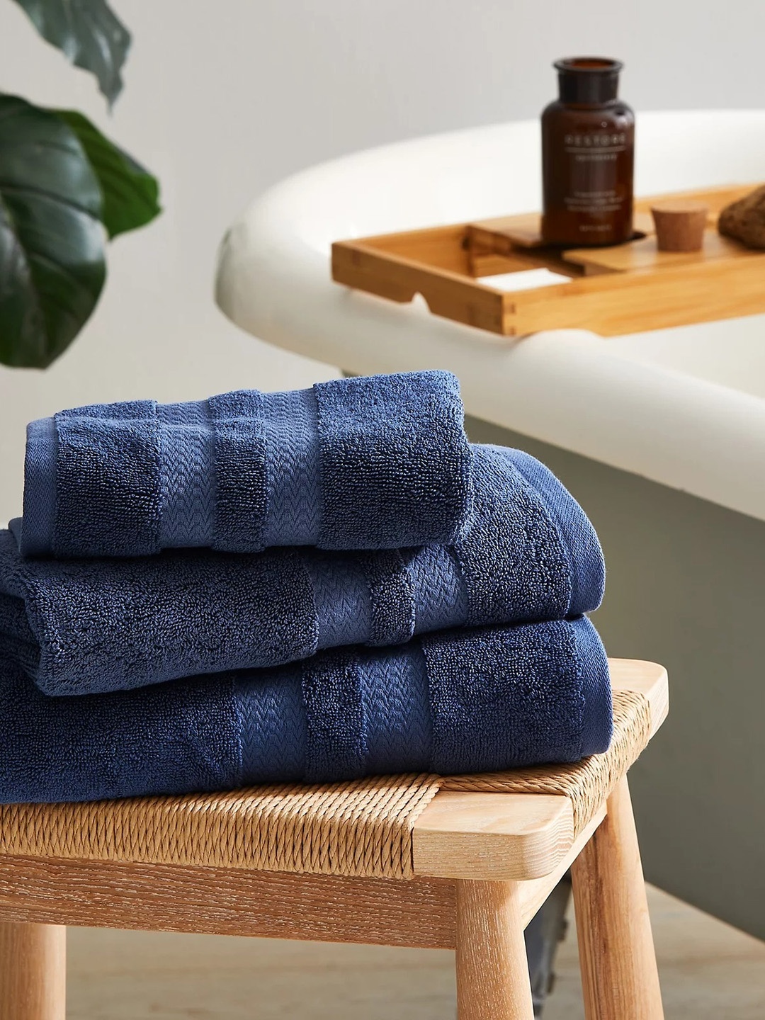 

Marks & Spencer AG Retreat Textured 600 GSM Pure Cotton Bath Towel, Navy blue