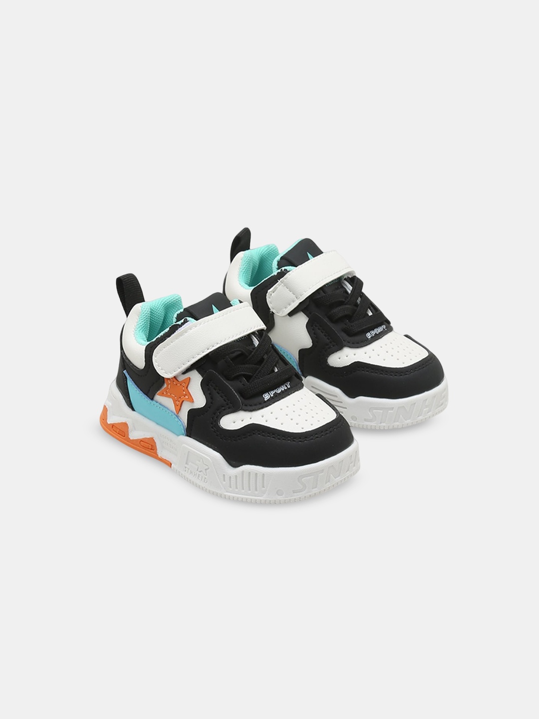 

Hopscotch Boys Colourblocked Sneakers, Black