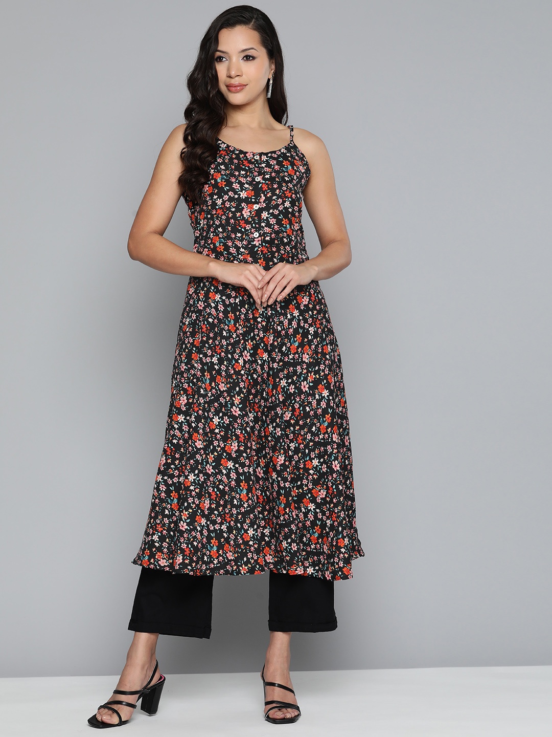 

Jompers Floral Printed Floral Georgette Kurta, Black