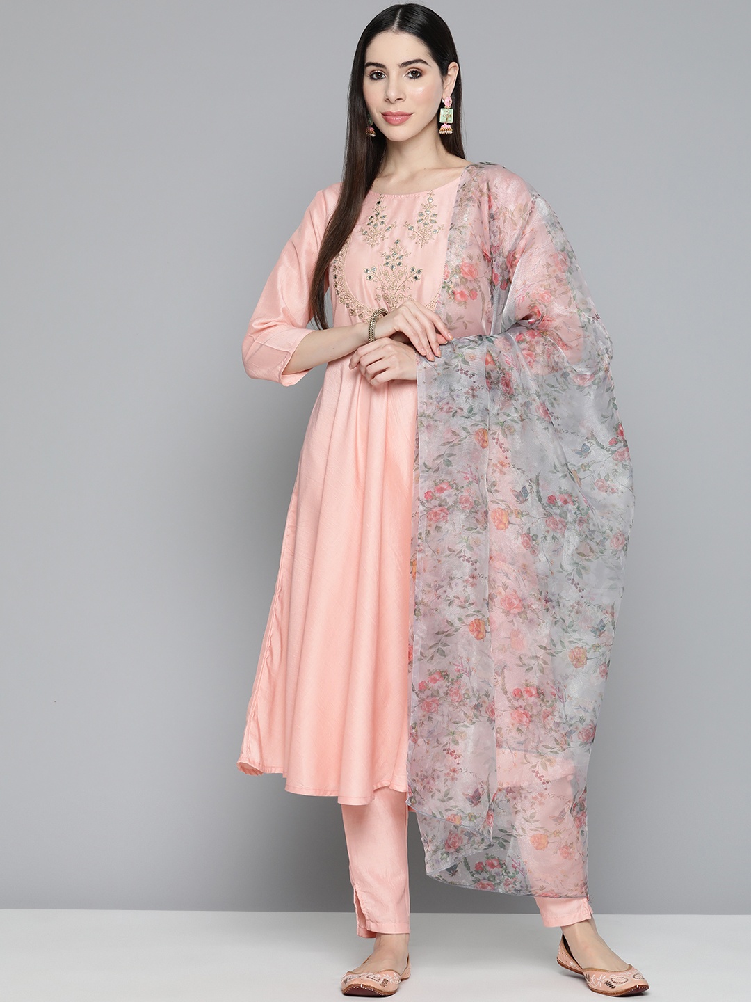 

Jompers Floral Embroidered Mirror Work Kurta with Trousers & With Dupatta, Peach