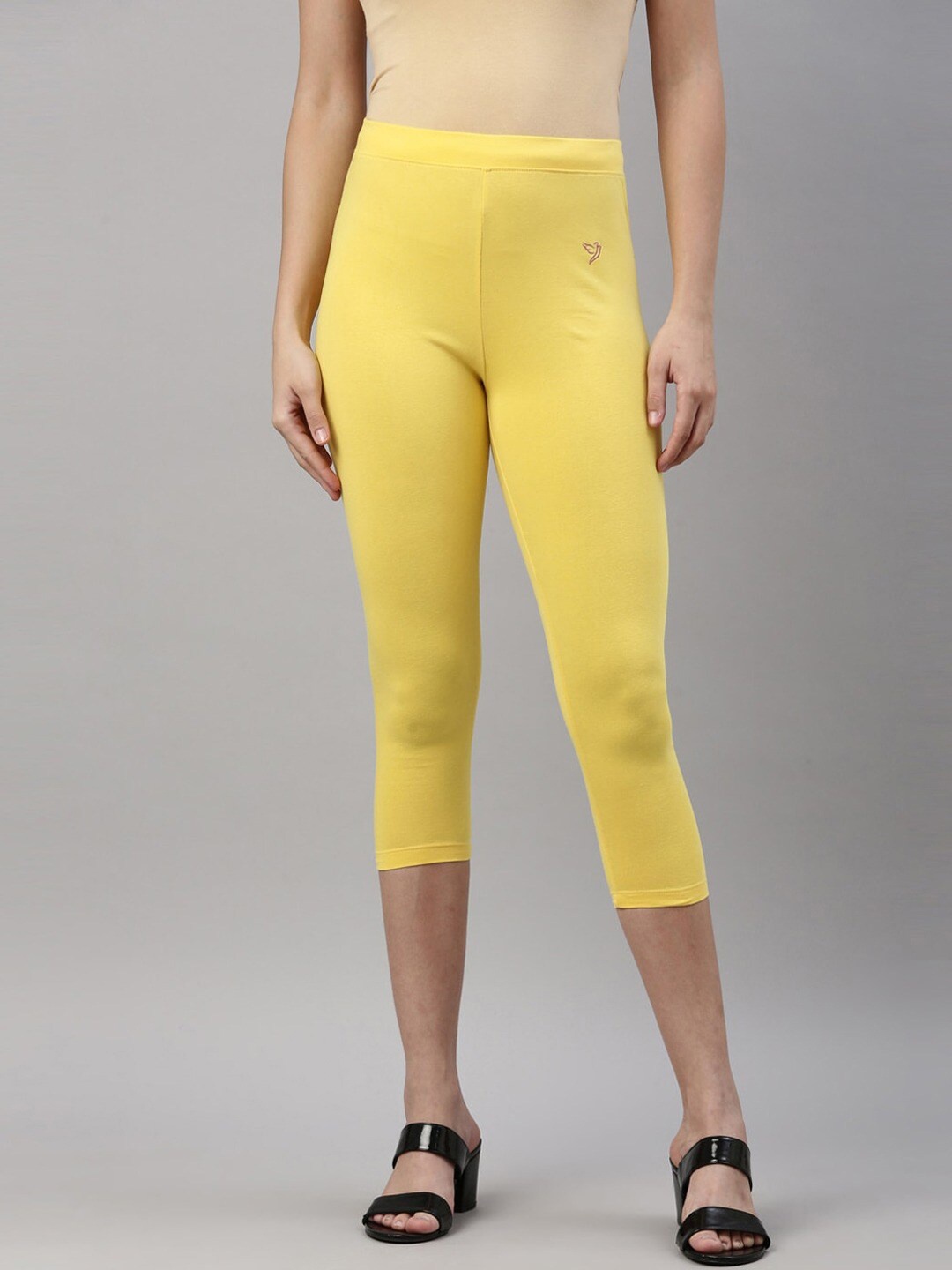 

TWIN BIRDS Women Three-Fourth Length Pure Cotton Leggings, Yellow